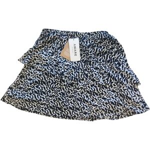 Chic Black and White Skater Skirt